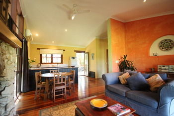 Galnyamba.Friday Creek Retreat - Kingaroy Accommodation 0