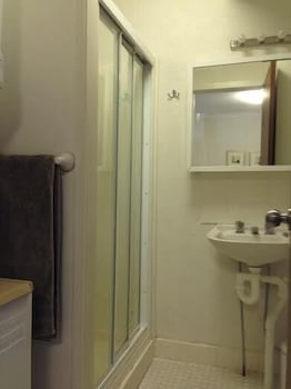 Lawlers 36B - Kingaroy Accommodation 5