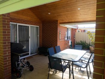 Oceanside Retreat Busselton - Kingaroy Accommodation 6