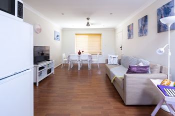 Selene Holiday Apartment AtWest Beach - Kingaroy Accommodation 2
