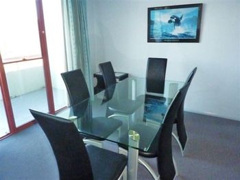 FATHOMS 19 - Kingaroy Accommodation 1