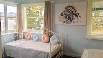Linda Cottage Port Huon - Kingaroy Accommodation 3