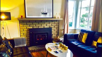 Linda Cottage Port Huon - Kingaroy Accommodation 2