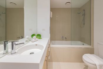 Luxury Living Southbank Melbourne City - Kingaroy Accommodation 3