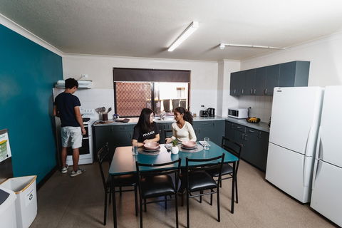 Guild House - Kingaroy Accommodation 5