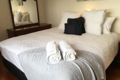 Home Near Shops & Beach - Kingaroy Accommodation 0