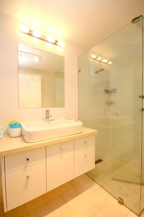 Lorikeet 2 - Kingaroy Accommodation 3