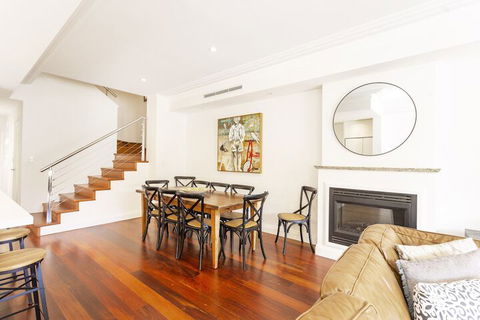 Cottesloe Aqua Retreat - Executive Escapes - Kingaroy Accommodation 6