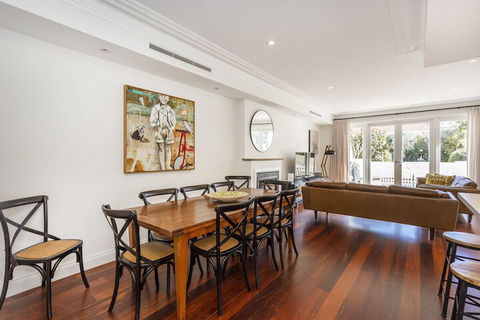 Cottesloe Aqua Retreat - Executive Escapes - Kingaroy Accommodation 5