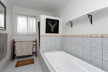 Juggle House - Kingaroy Accommodation 3