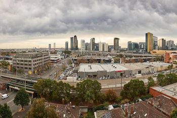 Panoramic Melbourne Views From Stylish Apartment - Kingaroy Accommodation 4