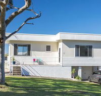 Toms Beach House - Kingaroy Accommodation