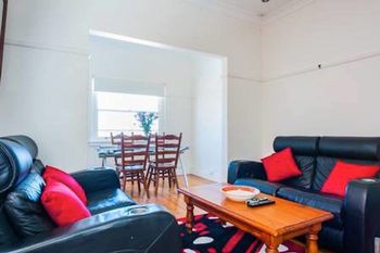 Coogee Apartment - Kingaroy Accommodation 2