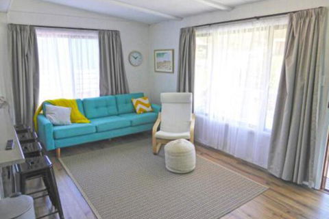 The Relax Shack At Culburra Beach Sleeps 7 - Kingaroy Accommodation 5