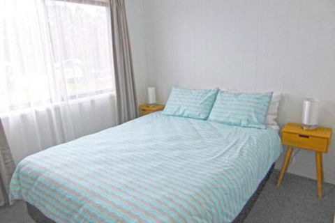 The Relax Shack At Culburra Beach Sleeps 7 - Kingaroy Accommodation 2