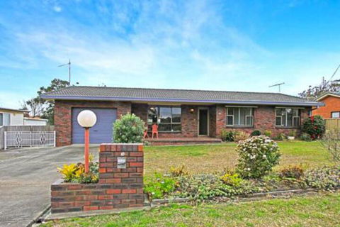 Kellys Getaway At Culburra Beach - Kingaroy Accommodation 0