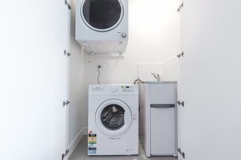 Executive Two Bedroom City Apartment With Views - Kingaroy Accommodation 5