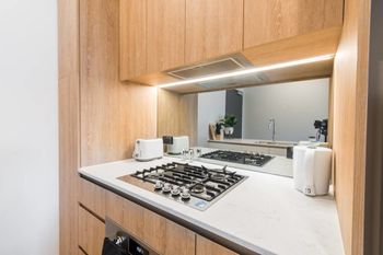 Executive Two Bedroom City Apartment With Views - Kingaroy Accommodation 1