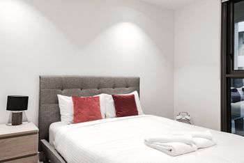 Zenith Melbourne Central - Kingaroy Accommodation 3