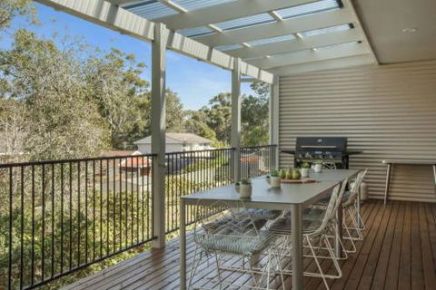BEACH WITHIN REACH - Kingaroy Accommodation 0