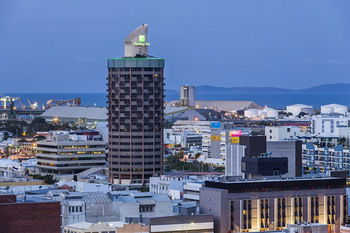 Holiday Inn Townsville - Kingaroy Accommodation 0