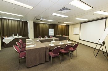 Holiday Inn Townsville - Kingaroy Accommodation 5