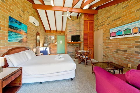 Crescent Head Resort & Conference Centre - Kingaroy Accommodation 4
