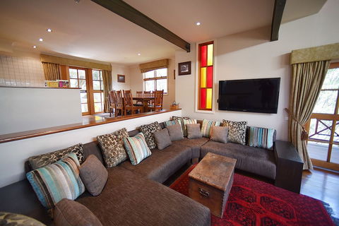 Thredbo 1380 - Kingaroy Accommodation 6