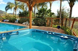 Ambience Holiday Apartments - Kingaroy Accommodation 6