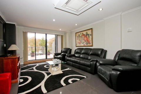 Nautilos On The Harbour - Kingaroy Accommodation 5