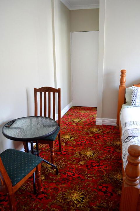 Ithaca 1896 Manor - Kingaroy Accommodation 4