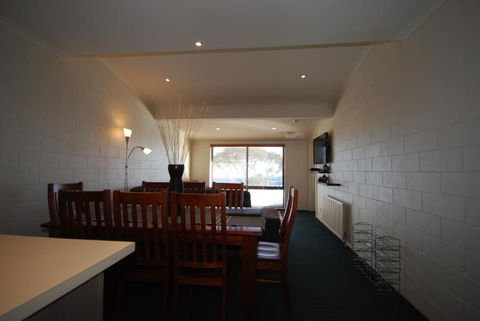Alpine Heights 08 - Kingaroy Accommodation 6