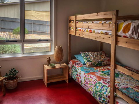 Samphire Beach House - Kingaroy Accommodation 3