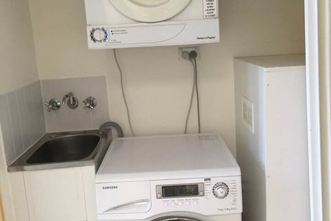 Regent Place Apartments - Kingaroy Accommodation 7