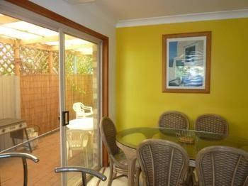 Sails Beach House Apartments Pottsville Beach - Kingaroy Accommodation 3