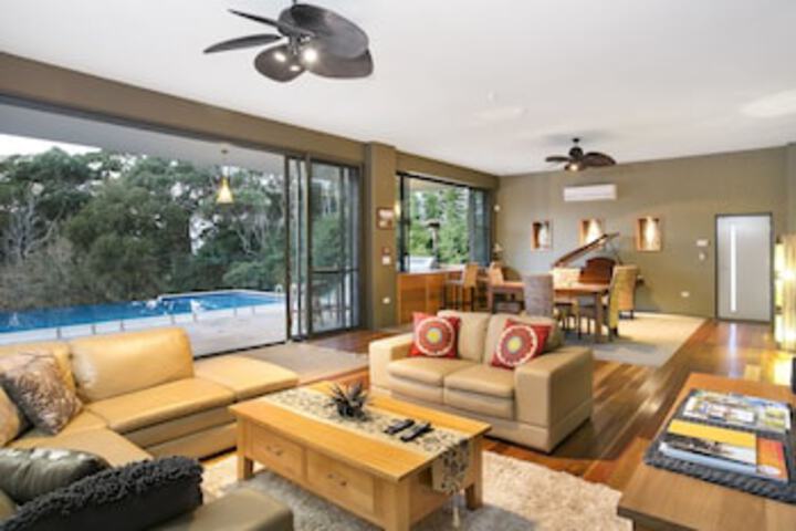 Corrimal NSW Kingaroy Accommodation