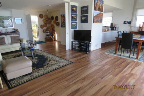 Beach Front The Wedge - Adults Only - Kingaroy Accommodation 7