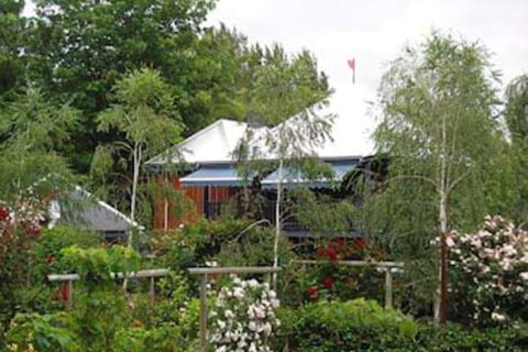 Ford House Retreat - Kingaroy Accommodation 1