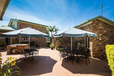 Captain's Quarters - Kingaroy Accommodation 6