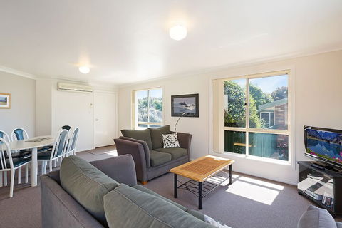 Captain's Quarters - Kingaroy Accommodation 5