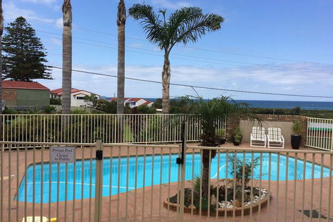 Captain's Quarters - Kingaroy Accommodation 1