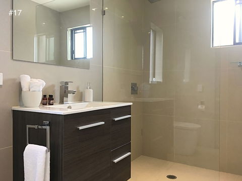 Anchorage Apartments Bermagui - Kingaroy Accommodation 3