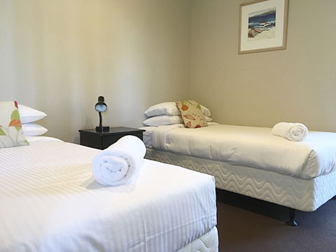 Anchorage Apartments Bermagui - Kingaroy Accommodation 4