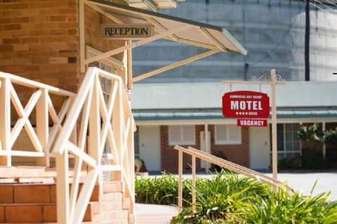 Commercial Golf Resort - Kingaroy Accommodation 2