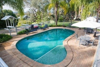Commercial Golf Resort - Kingaroy Accommodation 5