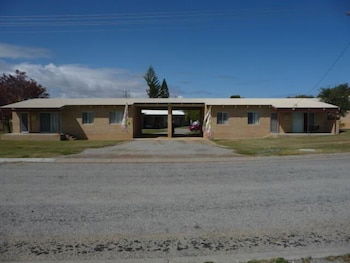 Cervantes Holiday Homes - Kingaroy Accommodation 3