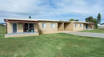 Cervantes Holiday Homes - Kingaroy Accommodation 2