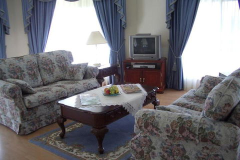 Carolynnes Cottages - Kingaroy Accommodation 2