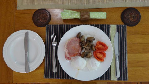 Peaceful Palms B & B - Kingaroy Accommodation 3