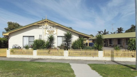 Lakes Entrance Holiday Units - Kingaroy Accommodation 0